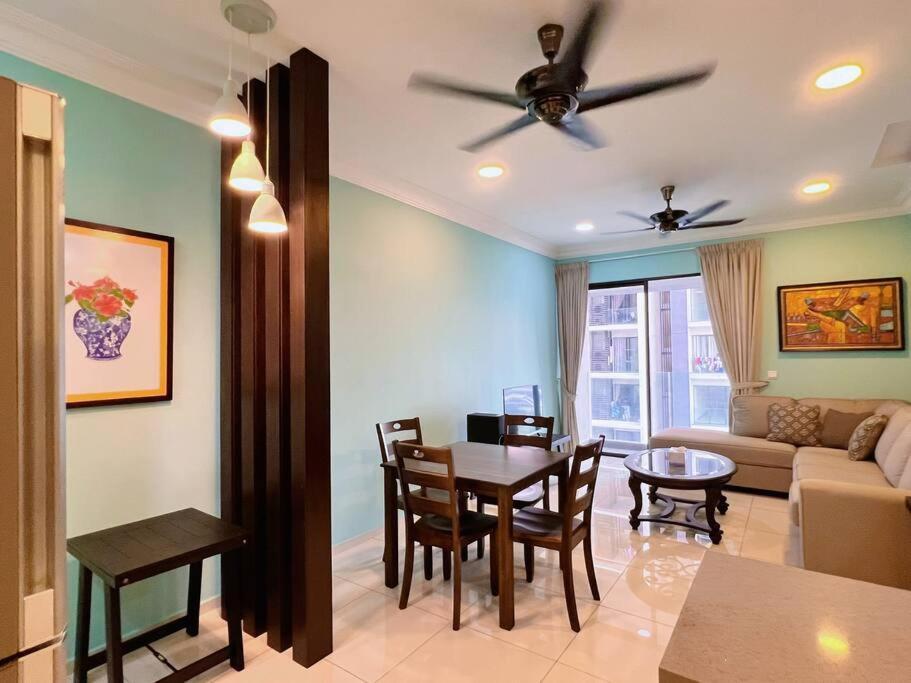 Homely 2Br Heritage D'Sara @ Link To Mrt, Near Thomson Hospital & Sungai Buloh Hospital ภายนอก รูปภาพ